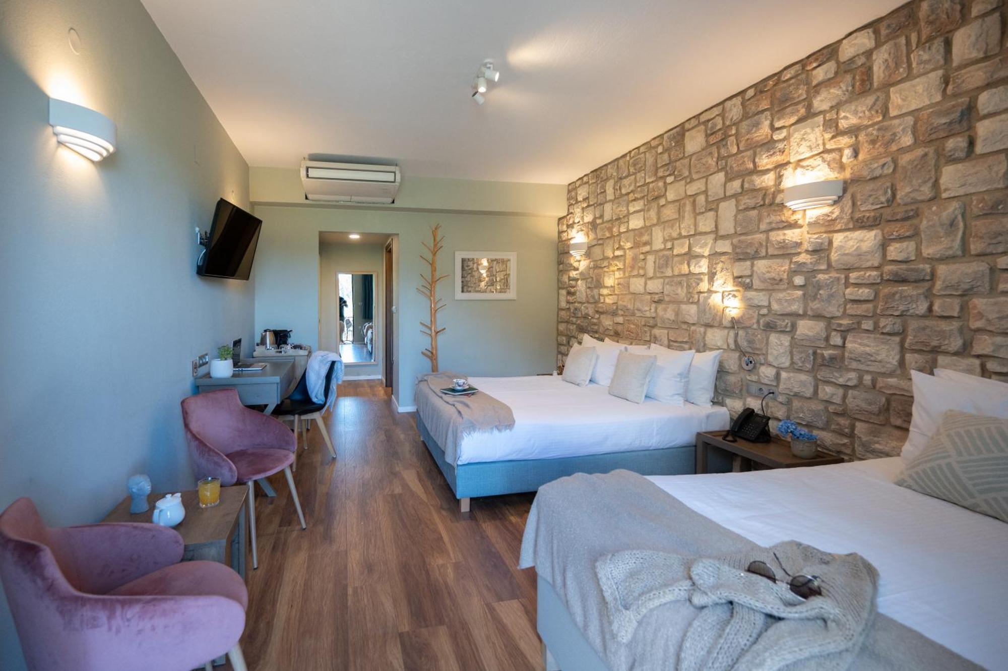 Rouista Tzoumerka Hotel Vourgareli